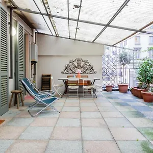 https://altido-casa-pupa-near-the-navigli-nightlife.italymilanhotels.net